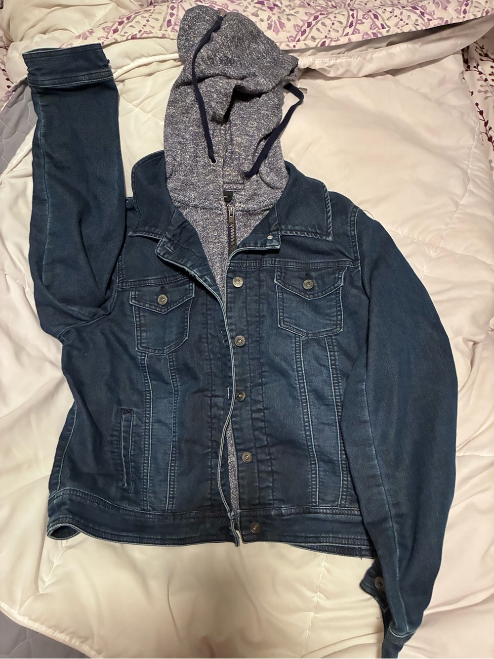 Apparel Accessory Identification - Picture 6 of 6